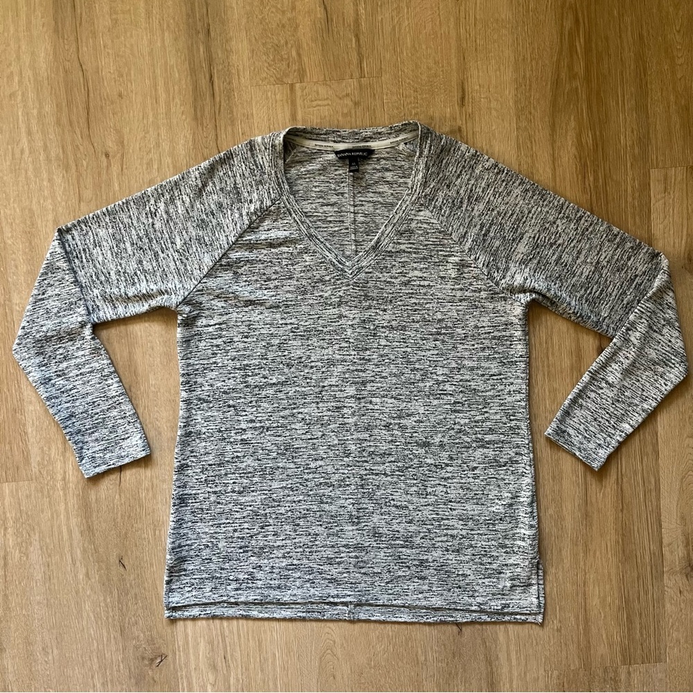 Banana republic medium grey long sleeve